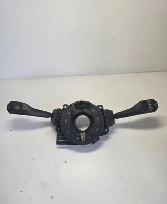 Wiper turn signal indicator stalk/switch