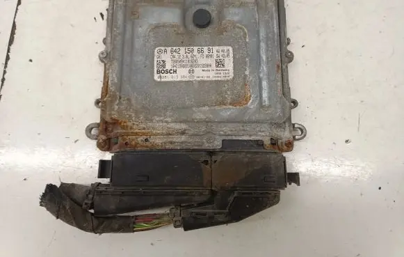Mercedes-Benz ML W164 Engine control unit/module A6421506691