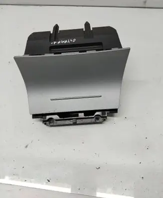 Skoda Octavia Mk2 (1Z) Glove box central console 1Z1863077A 1Z1857962B