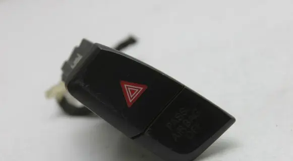 Audi A4 S4 B8 8K Hazard light switch 8K1941509A
