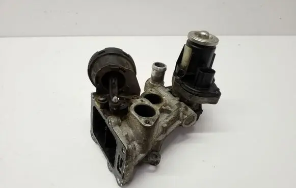 Volkswagen Jetta VI EGR valve