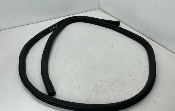 Ford Escape IV Rear door rubber seal (on body) LJ6Z78253A10F