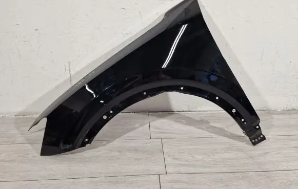 Audi Q2 - Fender 81A821419