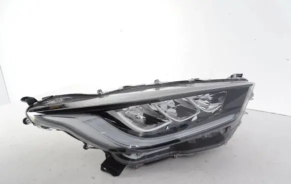 Toyota Yaris XP210 Headlight/headlamp
