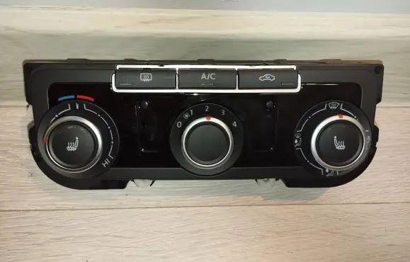 Volkswagen Touran II Climate control unit 7N0907426CA 5HB01129221