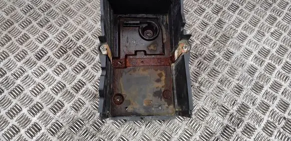 Battery box tray
