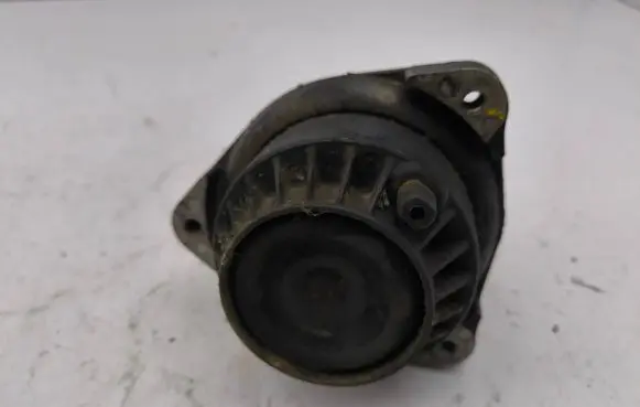 BMW 7 F01 F02 F03 F04 Engine mount bracket