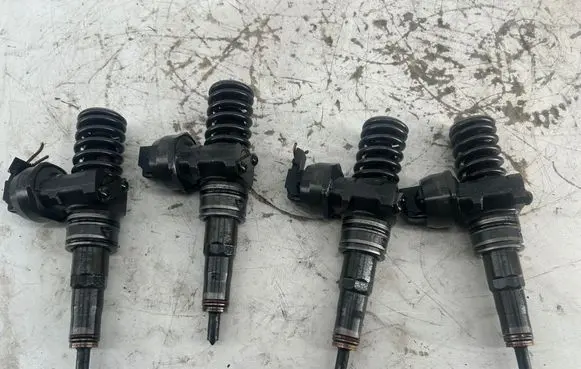Volkswagen Transporter - Caravelle T5 Fuel injectors set 0414720309 07Z130073N