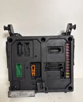 Seat Alhambra (Mk1) Fuse module S108145200H 7M0962258J 95VW14B2053CC