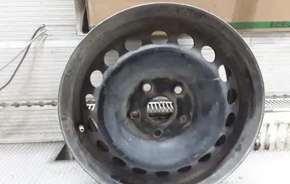 Audi A4 S4 B5 8D R15 steel rim 1K0601027C