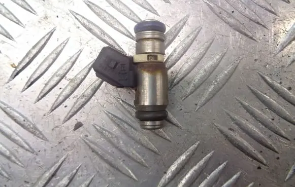 Seat Ibiza II (6k) Fuel injectors set 