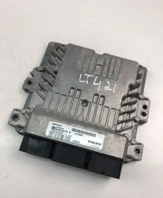 Volvo V70 Engine control unit/module ECU 31355669 S180134102B