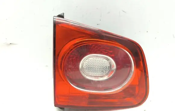 Volkswagen Tiguan Tailgate rear/tail lights 5N0945093B