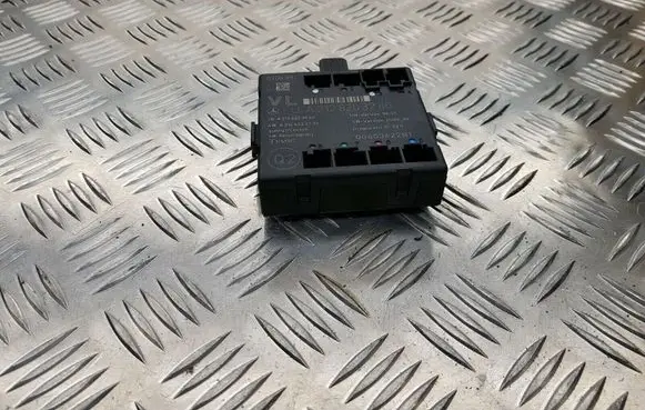 Mercedes-Benz C W204 Door control unit/module A2128203285