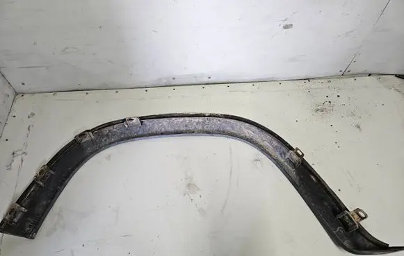 Nissan Patrol Y60 Side skirt front trim 93527 06J00