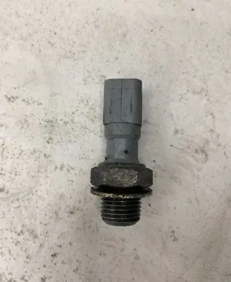 Citroen Berlingo Oil pressure sensor 9631846480