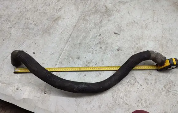 Volvo S60 Engine coolant pipe/hose