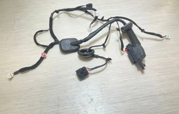 Hyundai Tucson TL Front door wiring loom 91610D7030