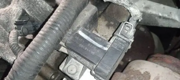 Chevrolet Cruze Turbo solenoid valve 96440385