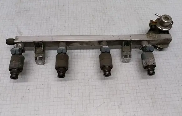 Opel Astra G Fuel main line pipe