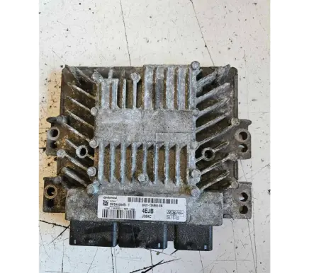 Ford Fiesta Engine control unit/module 8V2112A650EB 5WS40584B