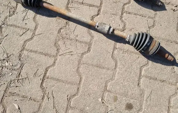 Hyundai i10 Front driveshaft 