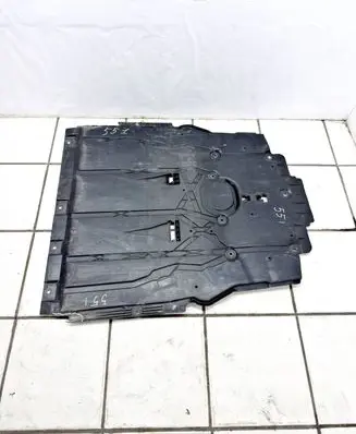 Mercedes-Benz CLA C118 X118 Engine splash shield/under tray A2475202600