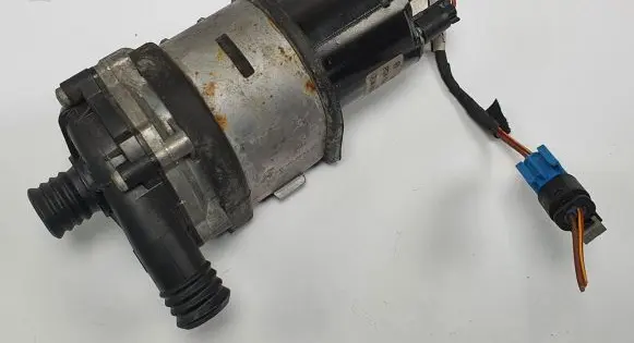 Mercedes-Benz E C207 W207 Electric auxiliary coolant/water pump A0005000386