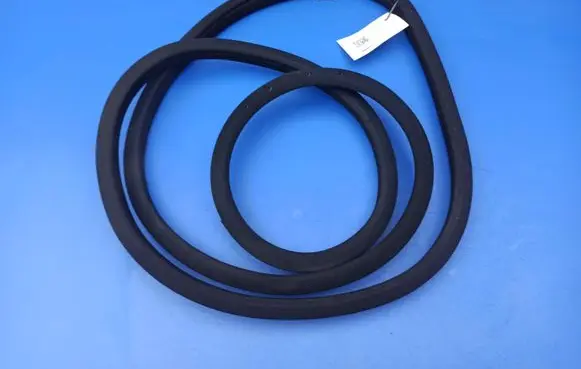 Mercedes-Benz C W204 Front door rubber seal