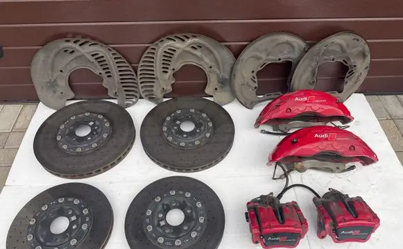 Audi RS Q8 Brake discs and calipers set 4M8615301E 4M8615302B 4M0615601AD
