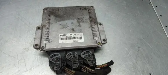Renault Scenic I Engine control unit/module ECU 0281010819
