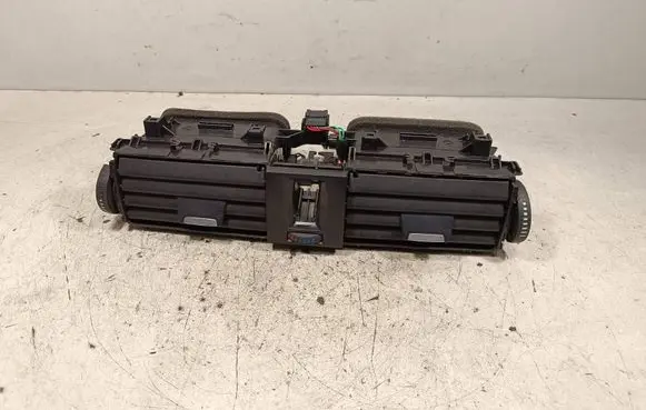 Dash center air vent grill