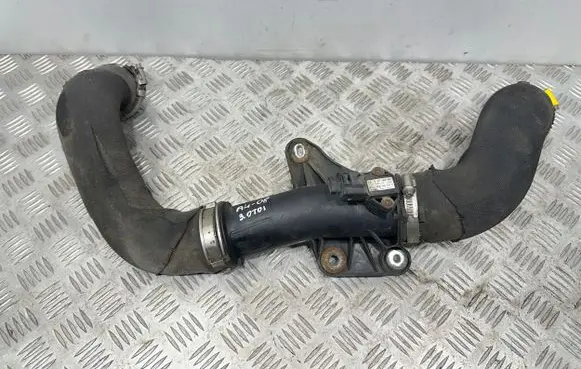 Audi A4 S4 B8 8K Intercooler hose/pipe 8K0145673R 0281002401