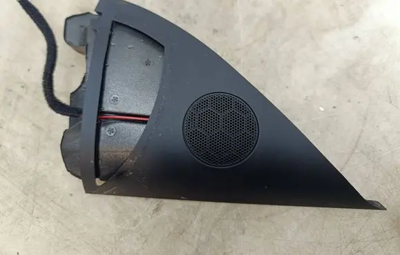 Volkswagen Touareg I Front door high frequency speaker 7L6837986
