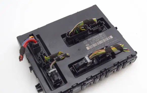 Mercedes-Benz A W169 Comfort/convenience module A1695405645