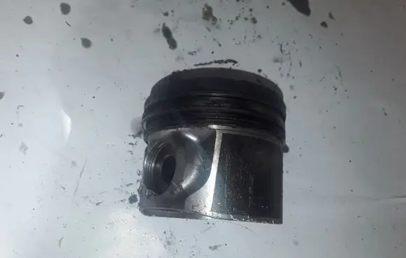 Honda Accord Piston 142