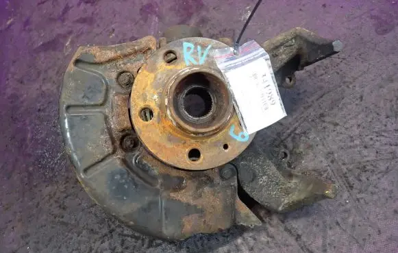 Front wheel hub spindle knuckle