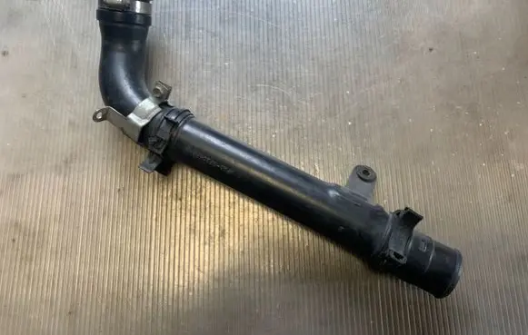 Suzuki Grand Vitara II Air intake hose/pipe 