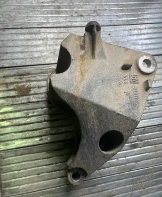 Opel Vectra C Engine mounting bracket 9191126