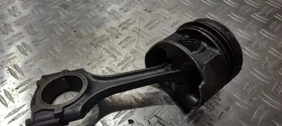 Mercedes-Benz E W210 Piston with connecting rod