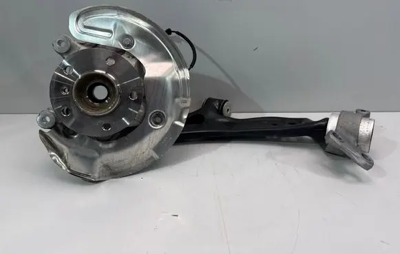Mini One - Cooper F56 F55 Front wheel hub 6876643