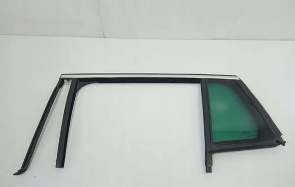Opel Astra K Rear vent window glass 565740102