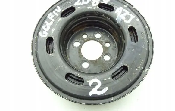 Volkswagen Golf IV Crankshaft pulley 06A105243E