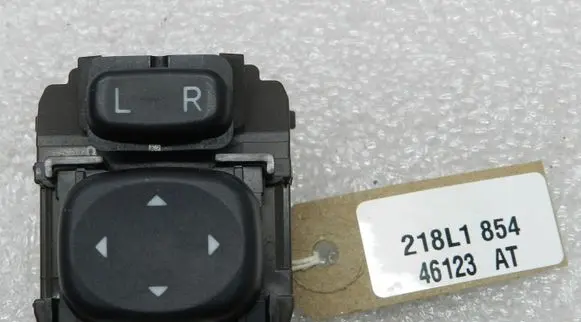Toyota Avensis T270 Wing mirror switch 8487205030