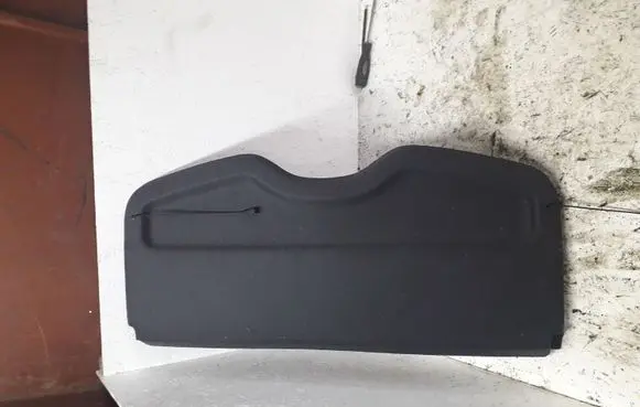 Renault Clio III Trunk separation 