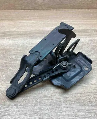 Audi A6 S6 C5 4B Engine bonnet/hood lock/latch loop/hook 4B0823480C