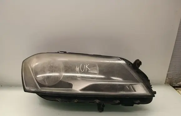 Volkswagen PASSAT B7 Headlight/headlamp 3AC941006
