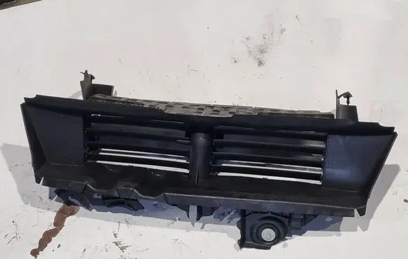 Ford Kuga II Fender grill GV4B8475A