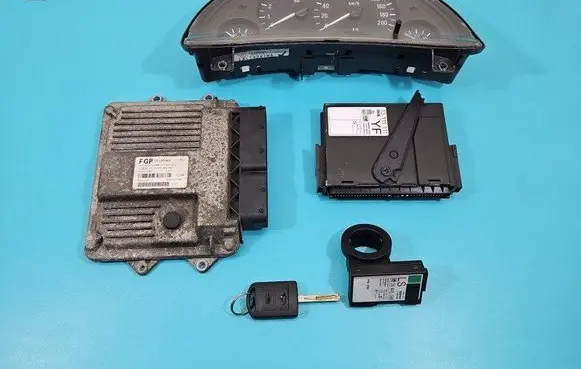 Opel Corsa C Engine control unit/module ECU MJD6JO.C2 IMPRK1502064