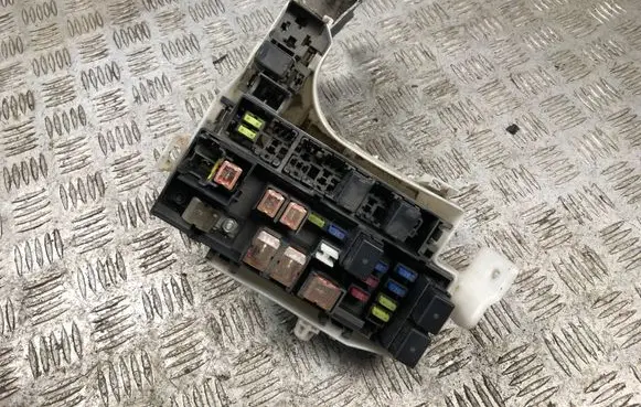 Subaru Impreza II Fuse box set 82241FE000